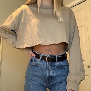 Garage long sleeve crop